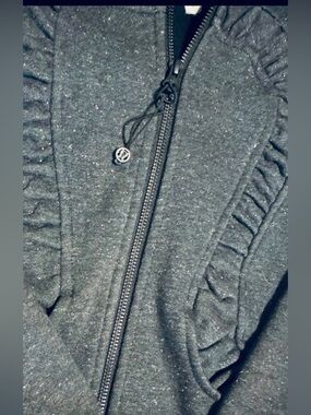 Lululemon Ruffle Front Zip Jacket Size 4 Dark grey Speckled Full Zip Athleisure